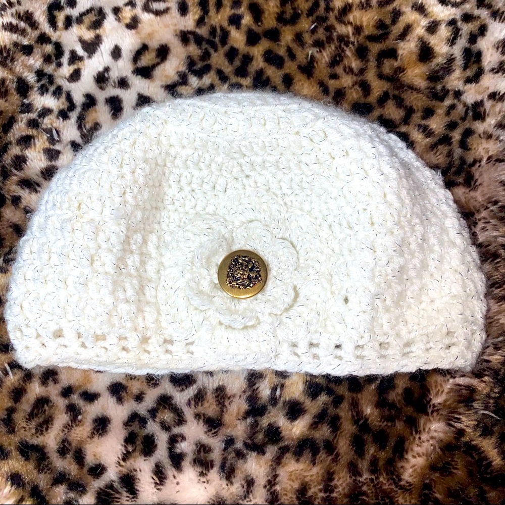 White beanie with flower